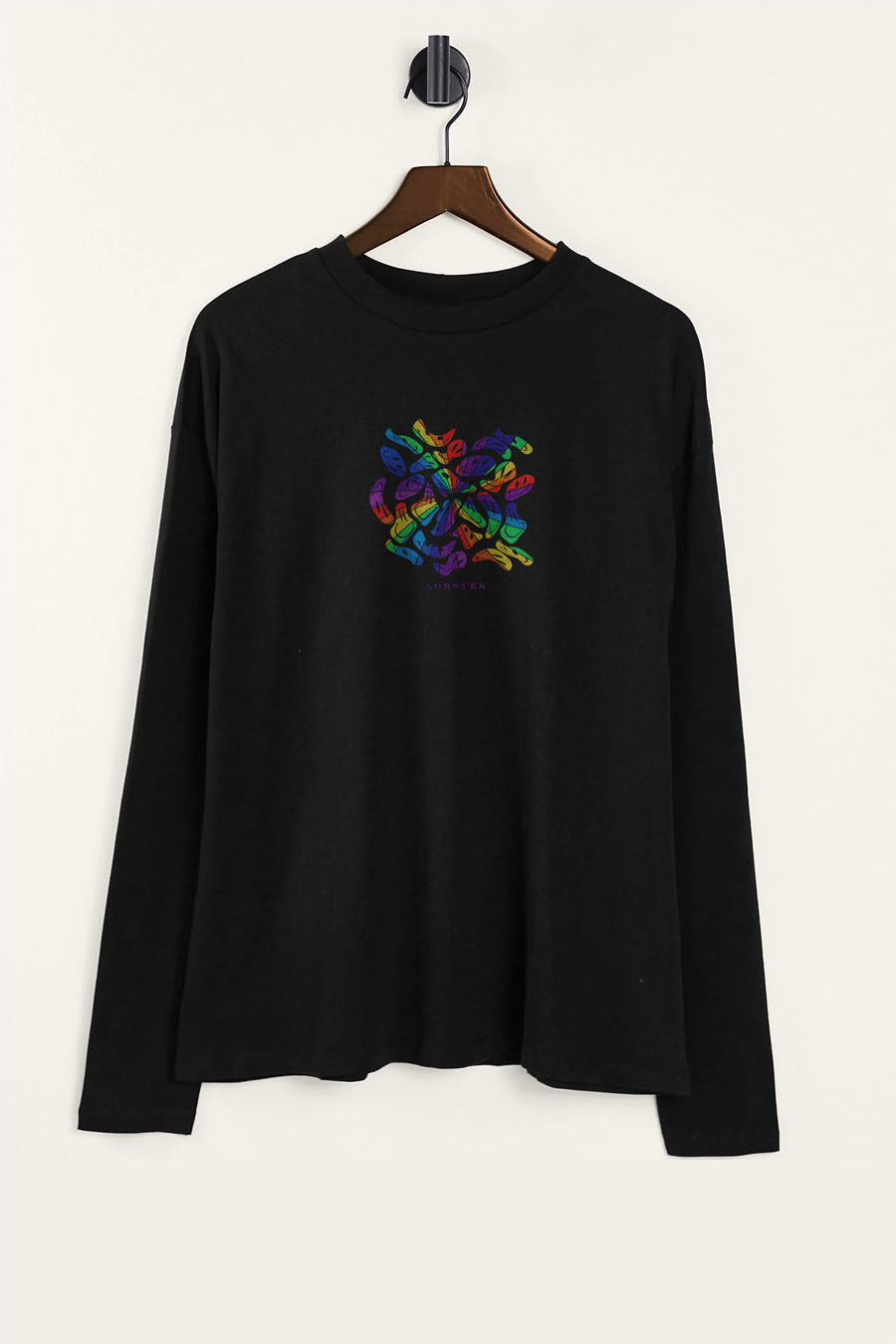 lobster-flat-lay-long-sleeve-black-9002
