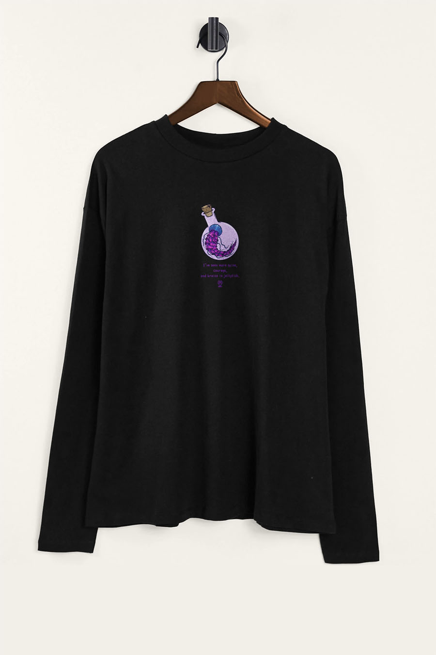 lobster-flat-lay-long-sleeve-black-9009