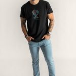 crop2-lobster-t-shirt-ad-black-3501