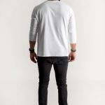 crop2-lobster-sweatshirt-ad-white-5514
