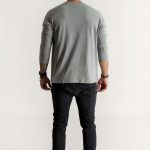 crop1-lobster-flat-lay-long-sleeve-grey-5533