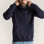 crop1-hoodie-flat-lay-aw-navy-blue-5662