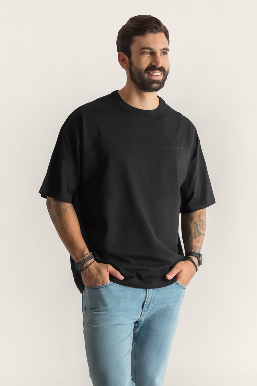 crop1-lobster-boxy-t-shirt-ad-black-1041