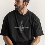 crop2-lobster-boxy-t-shirt-ad-black-0629