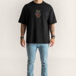 crop2-lobster-boxy-t-shirt-ad-black-0639