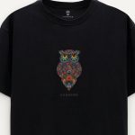 crop2-lobster-boxy-t-shirt-ad-black-0639