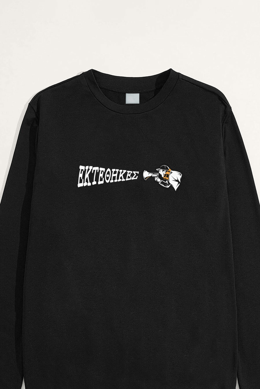 sweatshirt-flat-lay-bb-black-5223