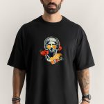 crop2-lobster-boxy-t-shirt-ad-black-4381