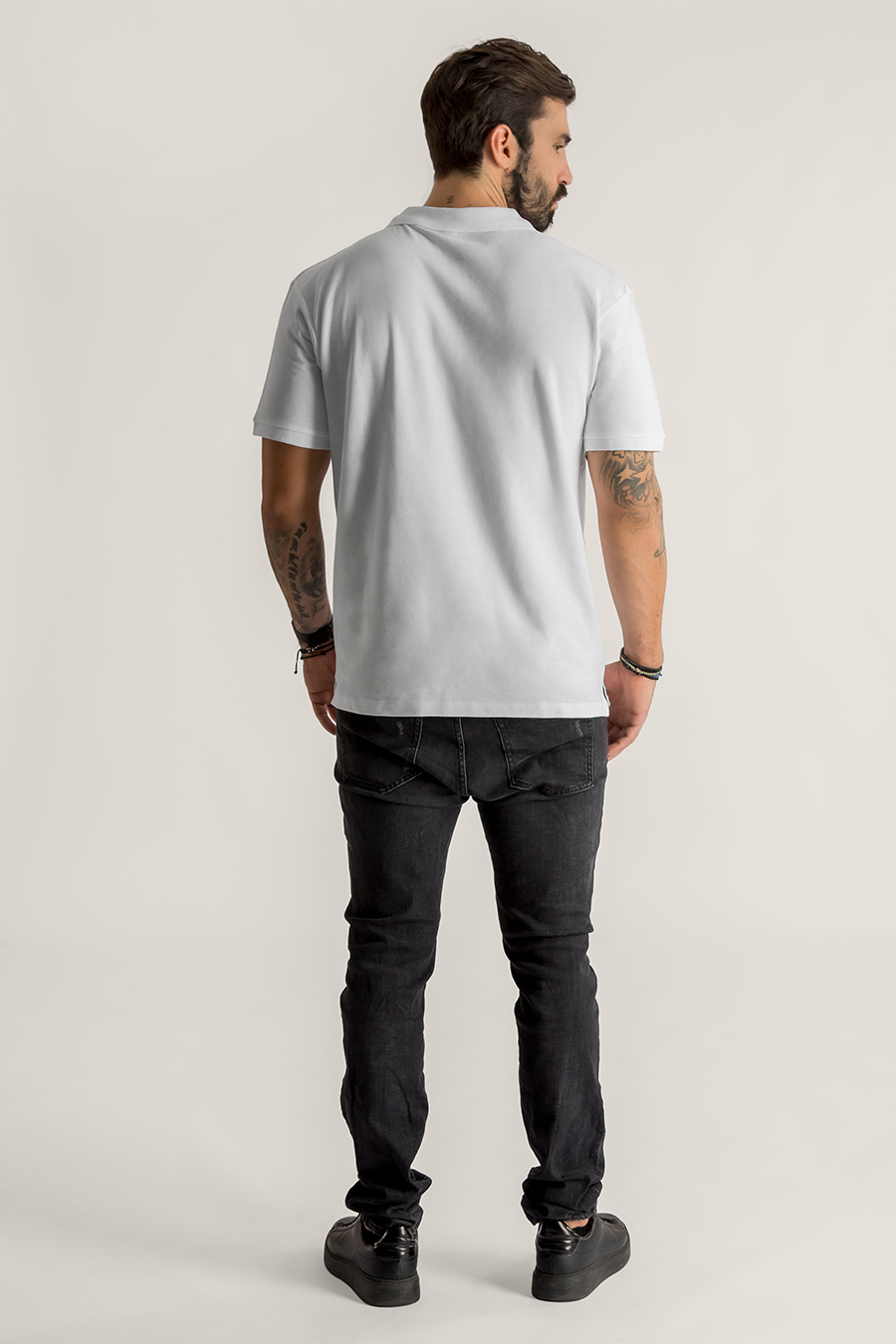 lobster-polo-ae-white-no-feed