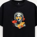 crop2-lobster-boxy-t-shirt-ad-black-4381