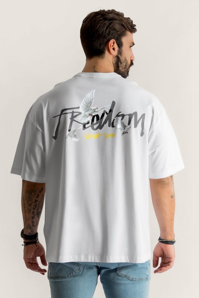 Freedom, Oversized