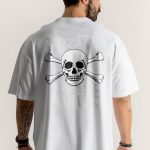 Pirate Wanted, Oversized