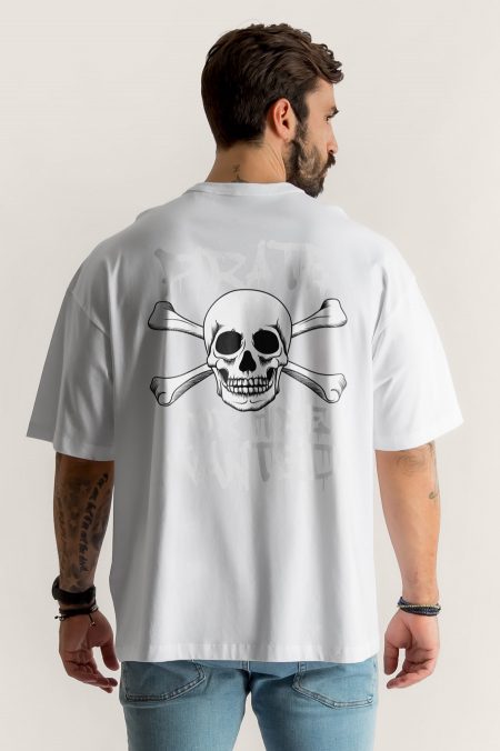 Pirate Wanted, Oversized