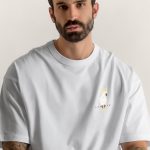 Feathered Attitude, Oversized