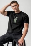 t-shirt-man-a-hanger-front-zoom1-black-6155.jpg