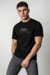 t-shirt-man-a-hanger-front-zoom1-black-6127.jpg