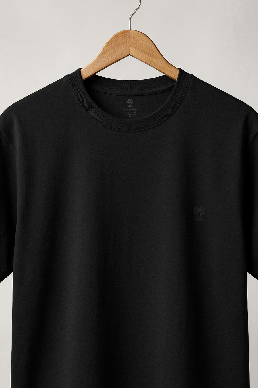 t-shirt-man-a-hanger-front-zoom1-black-6007.jpg