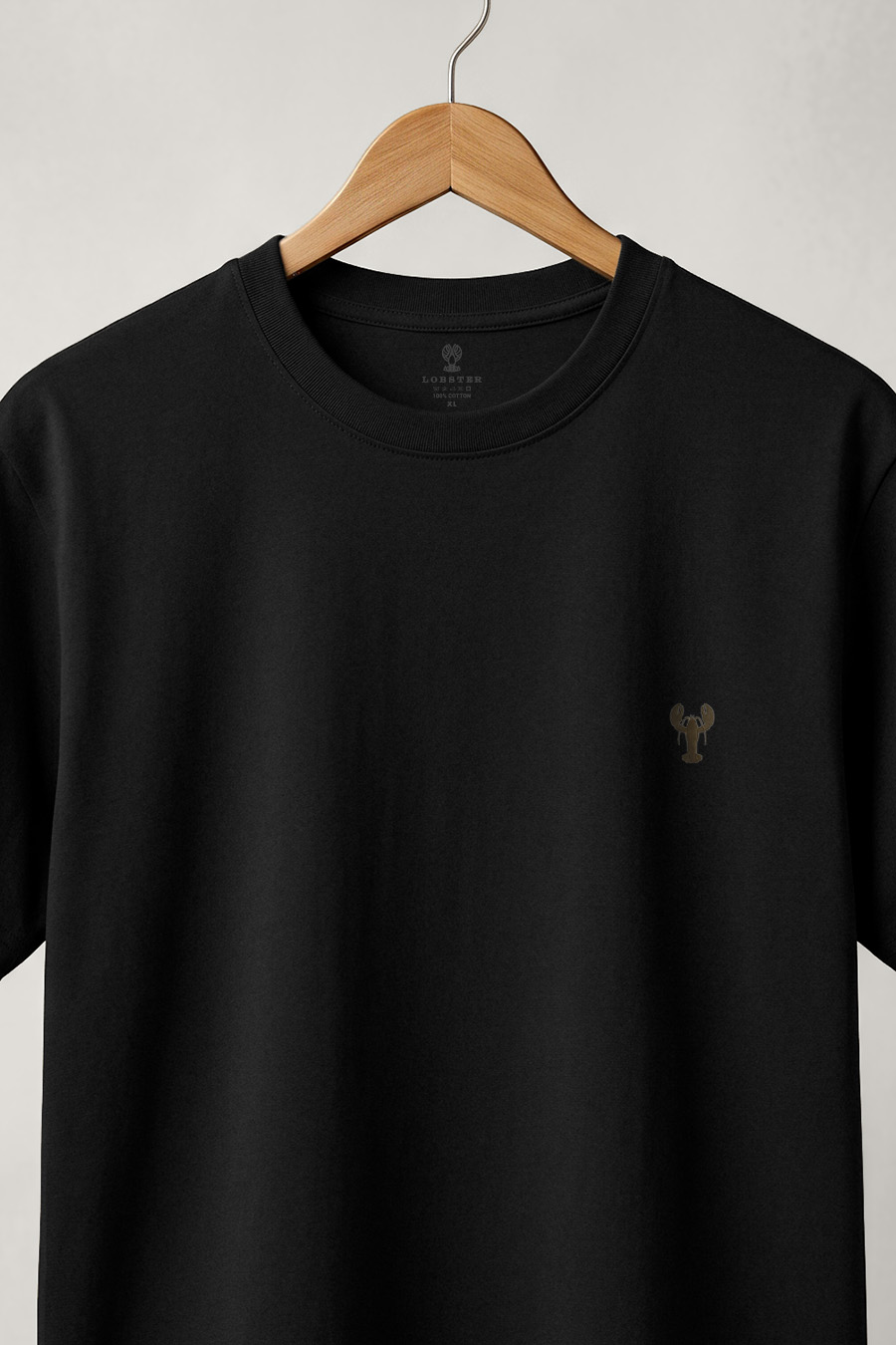 t-shirt-man-a-hanger-front-zoom1-black-6013.jpg