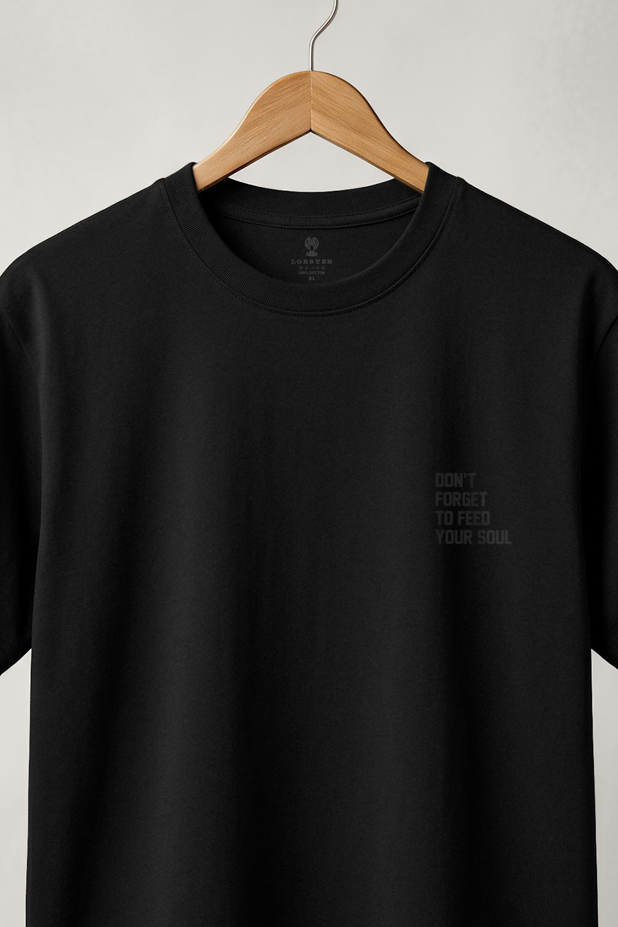 t-shirt-man-a-hanger-front-zoom1-black-6062.jpg