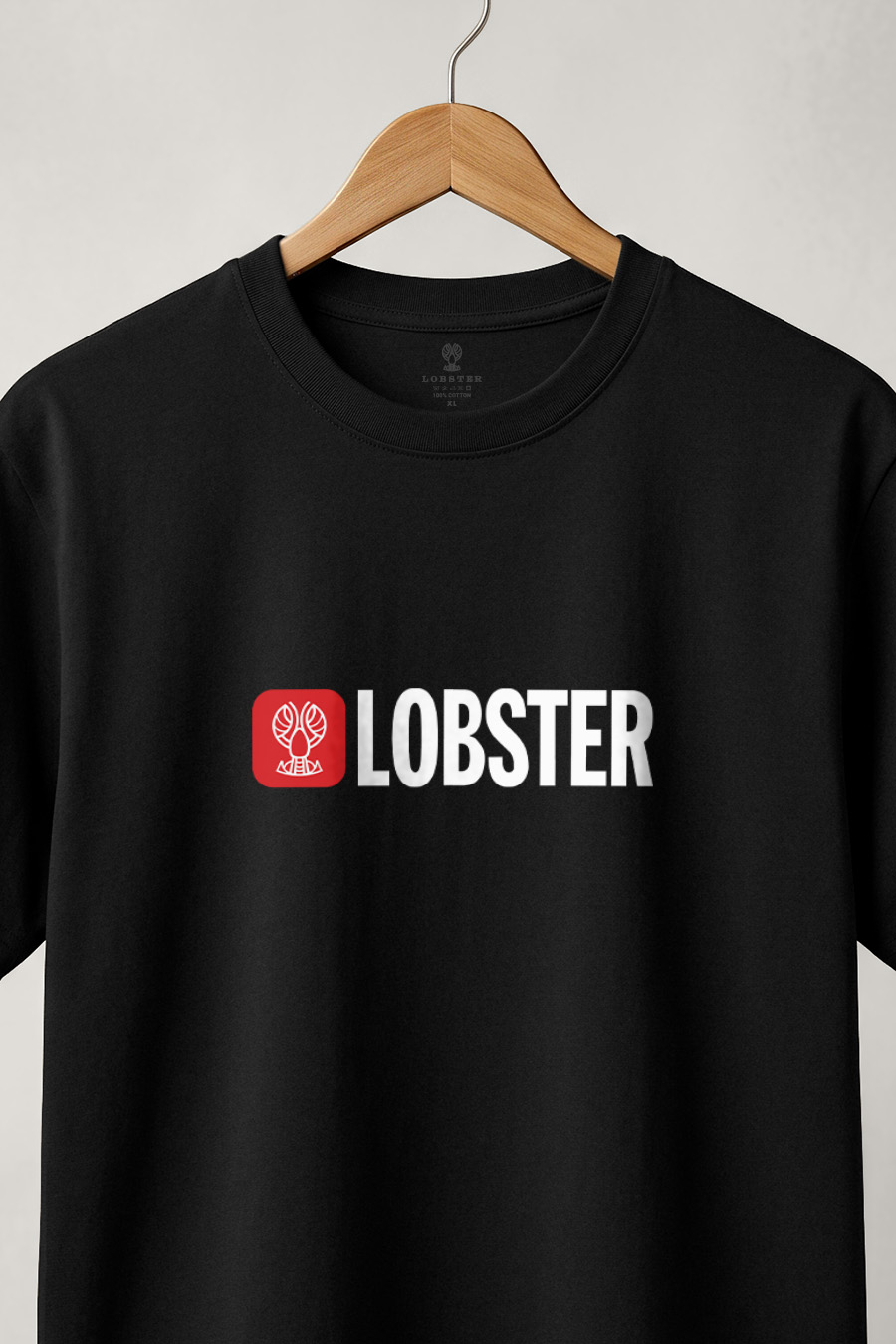t-shirt-man-a-hanger-front-zoom1-black-6125.jpg