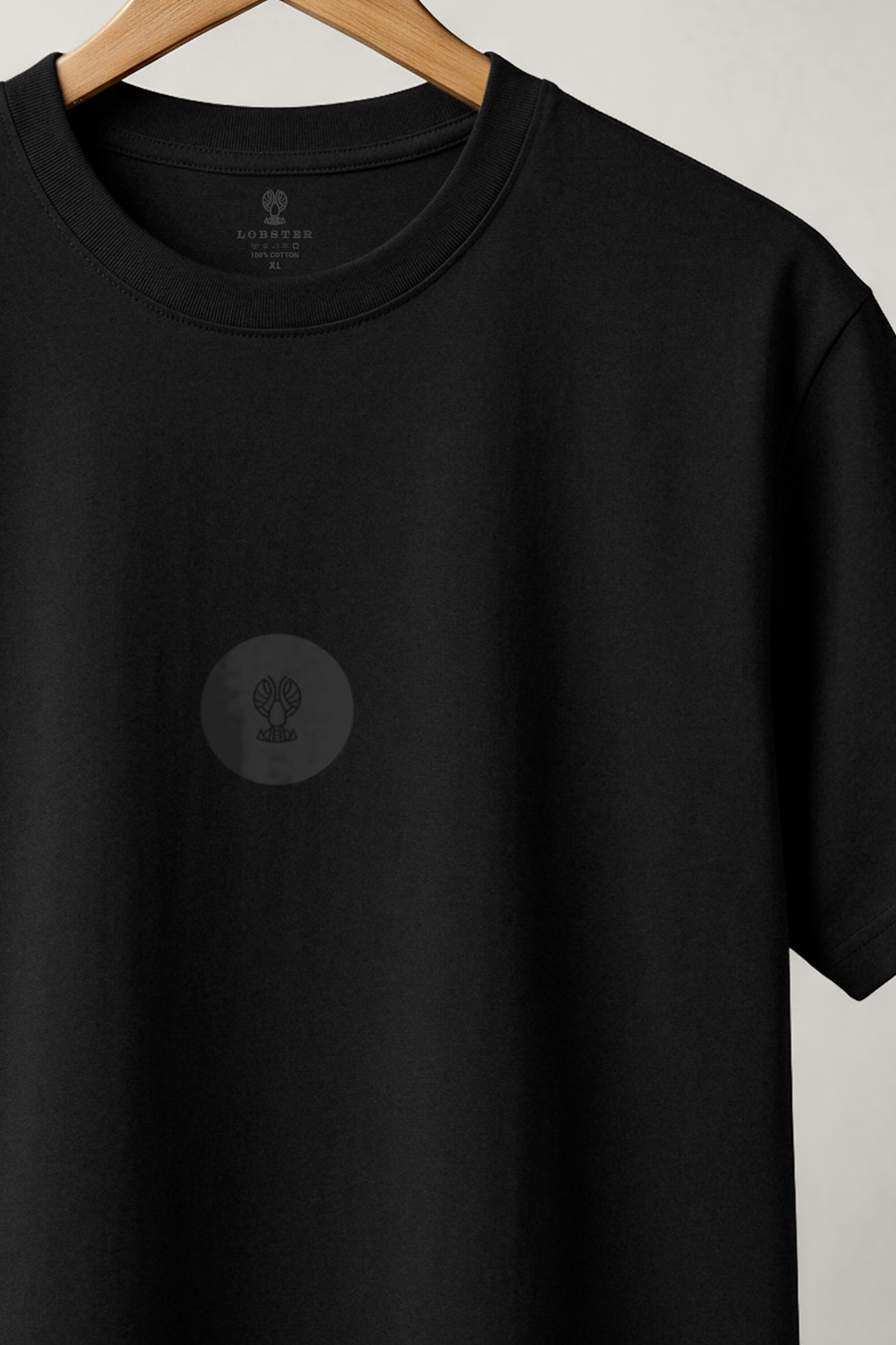 t-shirt-man-a-hanger-front-zoom2-black-6069.jpg
