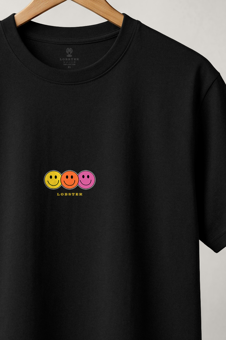t-shirt-man-a-hanger-front-zoom2-black-6073.jpg