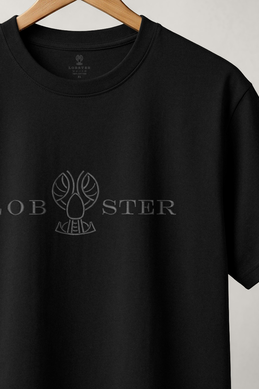 t-shirt-man-a-hanger-front-zoom2-black-6106.jpg