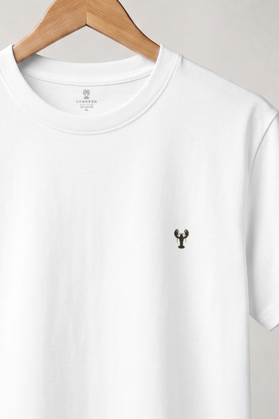 t-shirt-man-a-hanger-front-zoom2-white-6013.jpg