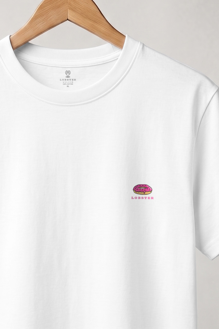 t-shirt-man-a-hanger-front-zoom2-white-6033.jpg