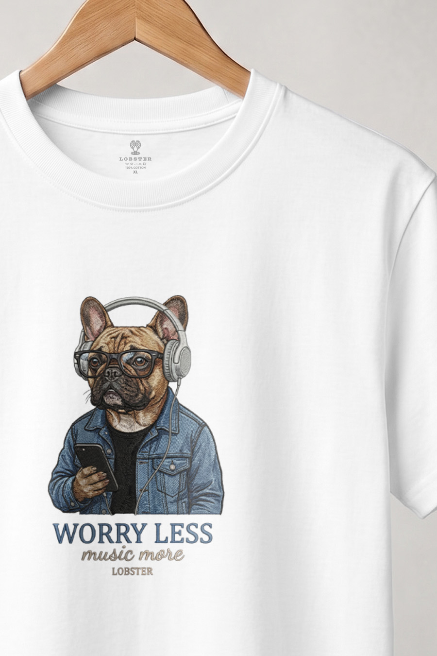 t-shirt-man-a-hanger-front-zoom2-white-6133.jpg